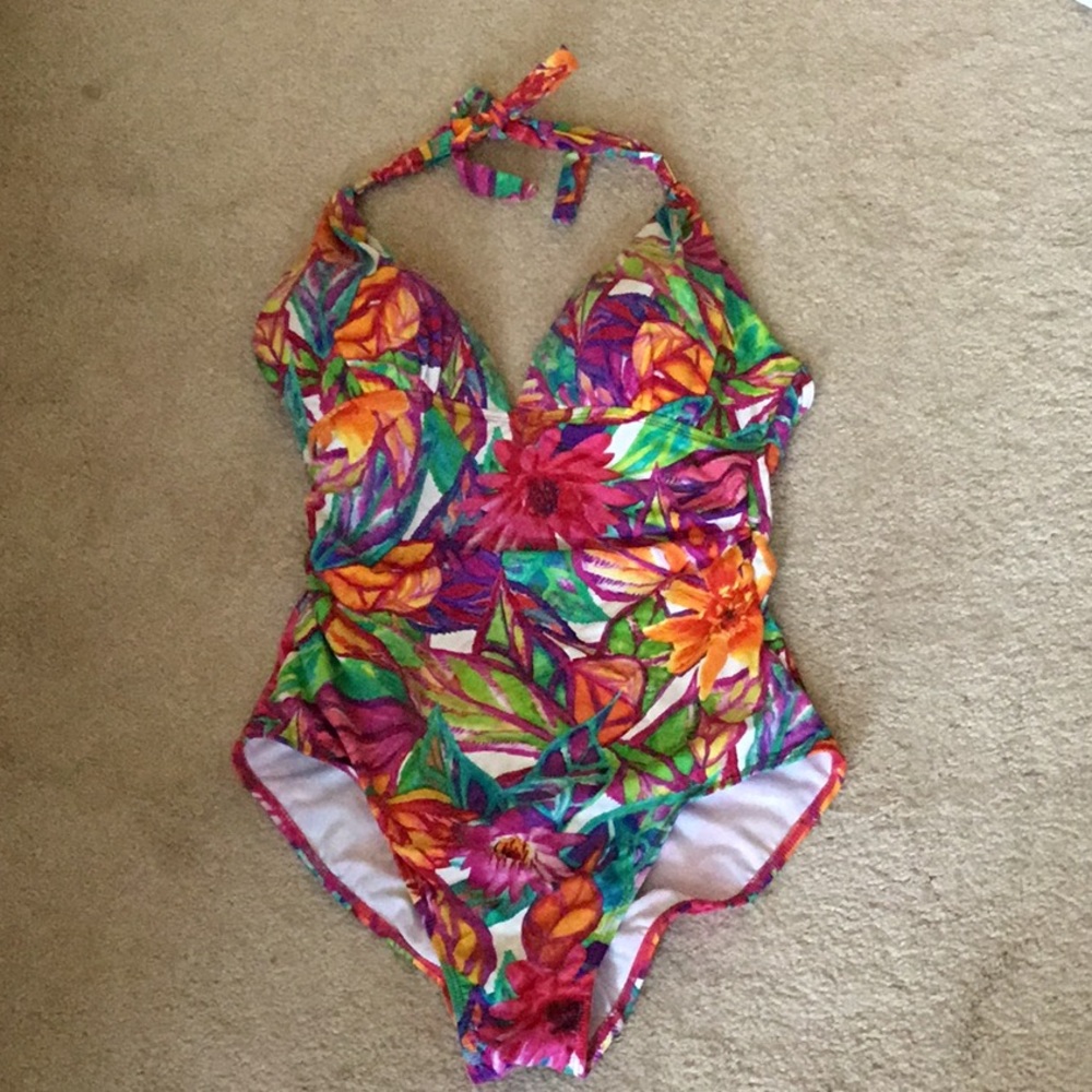 Swim suit